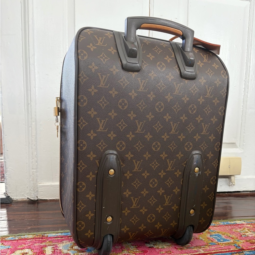 Louis Vuitton Brown Monogram Travel Bag - Picture 7 of 9